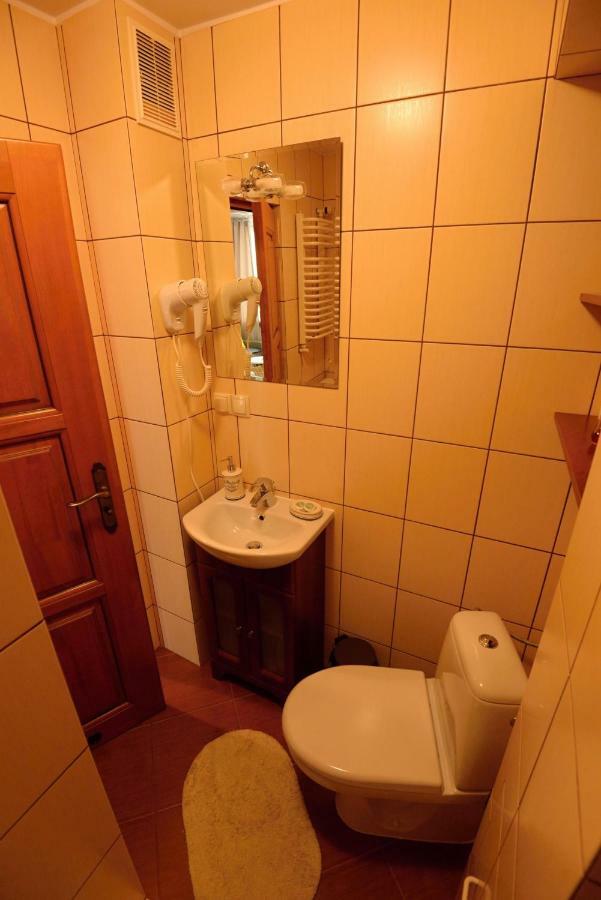 Apartament Columbus Lägenhet Ustrzyki Dolne Exteriör bild